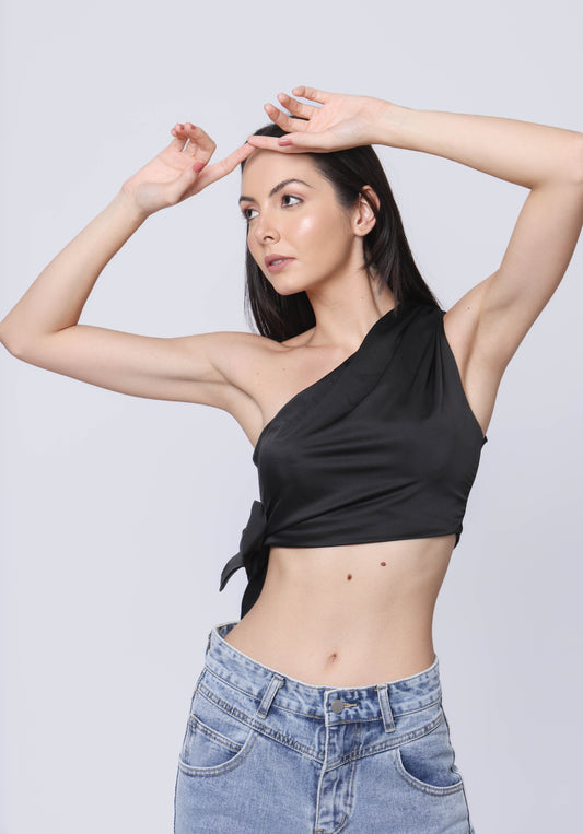 One-shoulder knot crop top